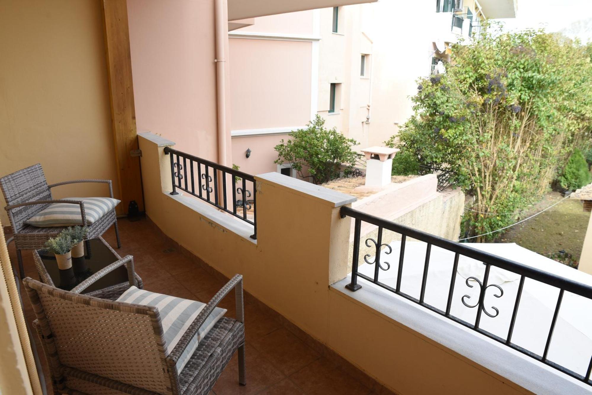 Villa Maxim In Corfu Town Anemomylos Exterior photo
