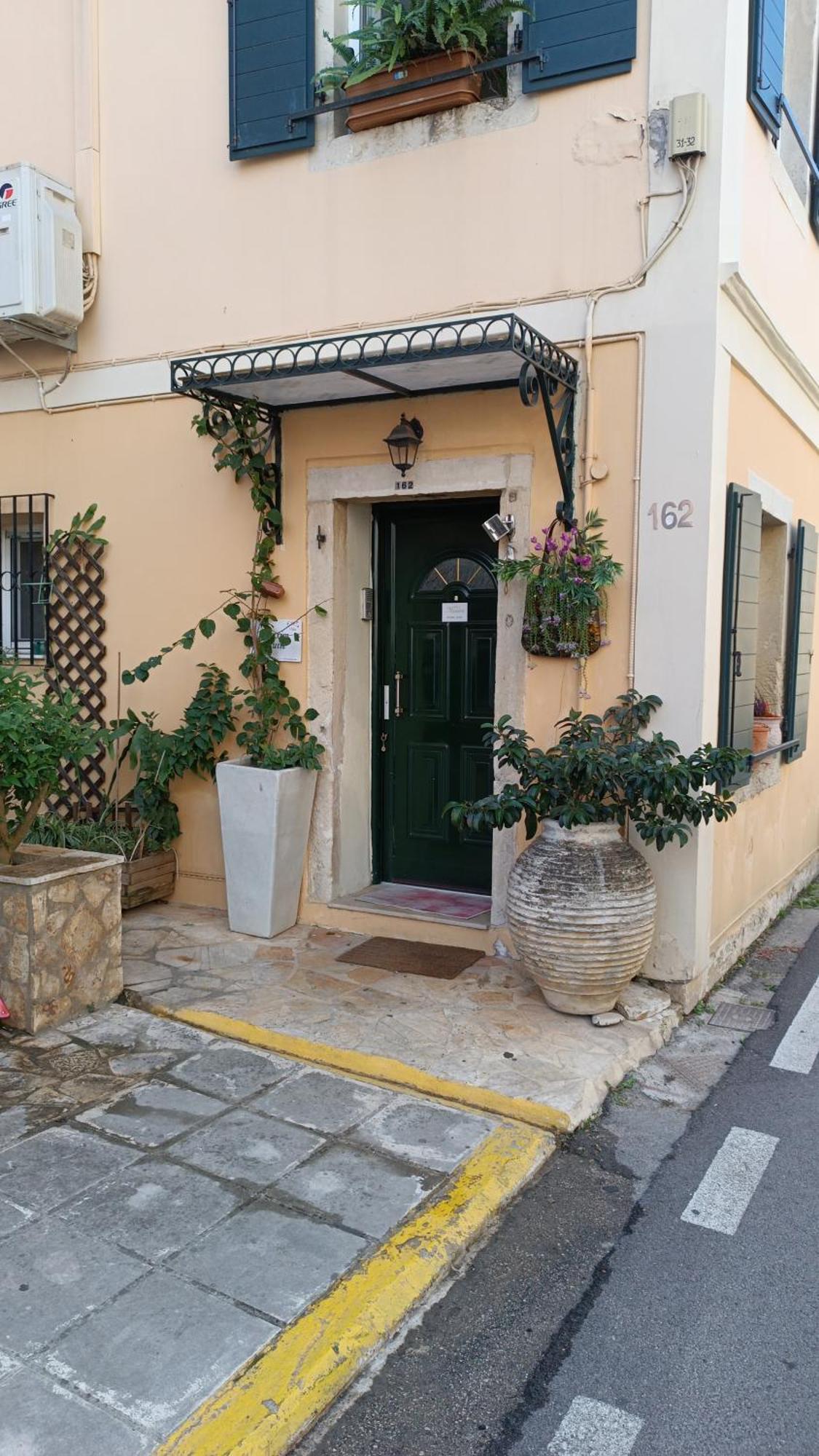 Villa Maxim In Corfu Town Anemomylos Exterior photo